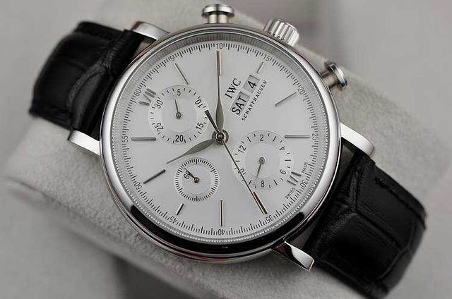 IWC watch man-282